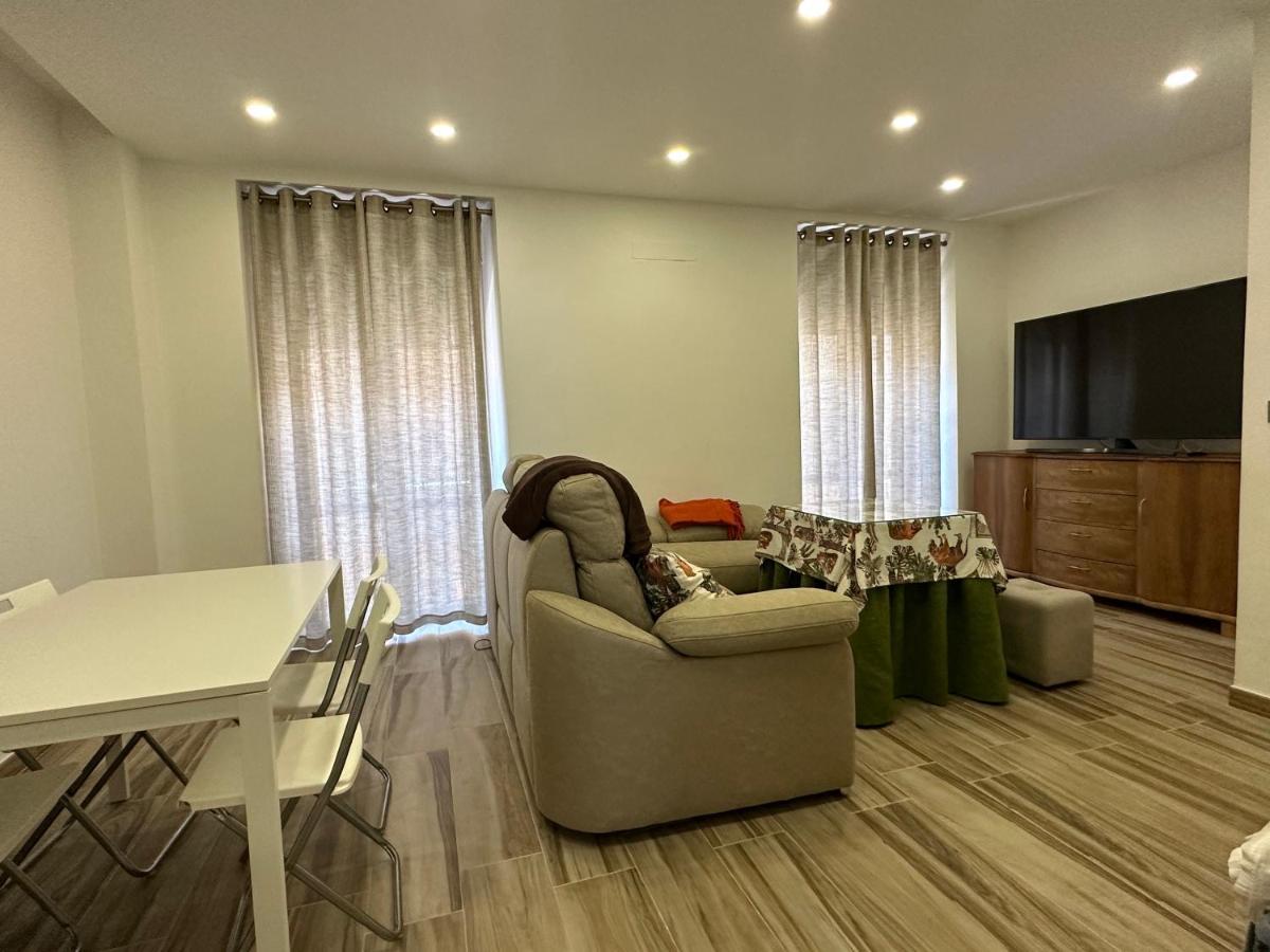 Alamos Suite Jaén Esterno foto